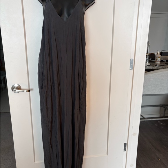 Lovestitch charcoal Maxi Dress S/M. Perfect on a hot summer day😊 - Picture 5 of 6